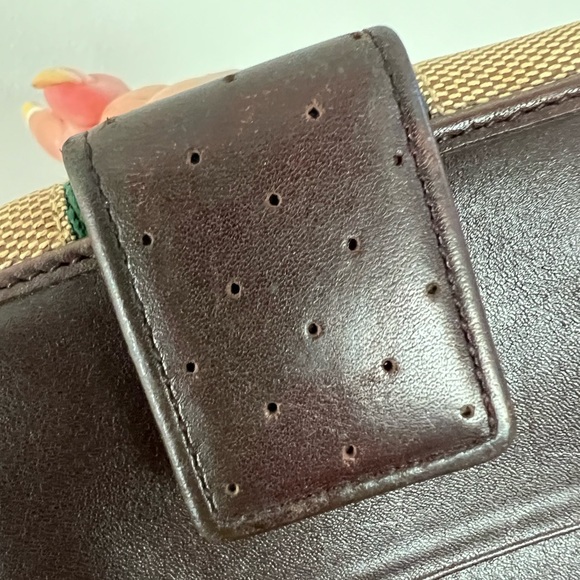 GUCCI Wallet on Chain w/box - Picture 14 of 17